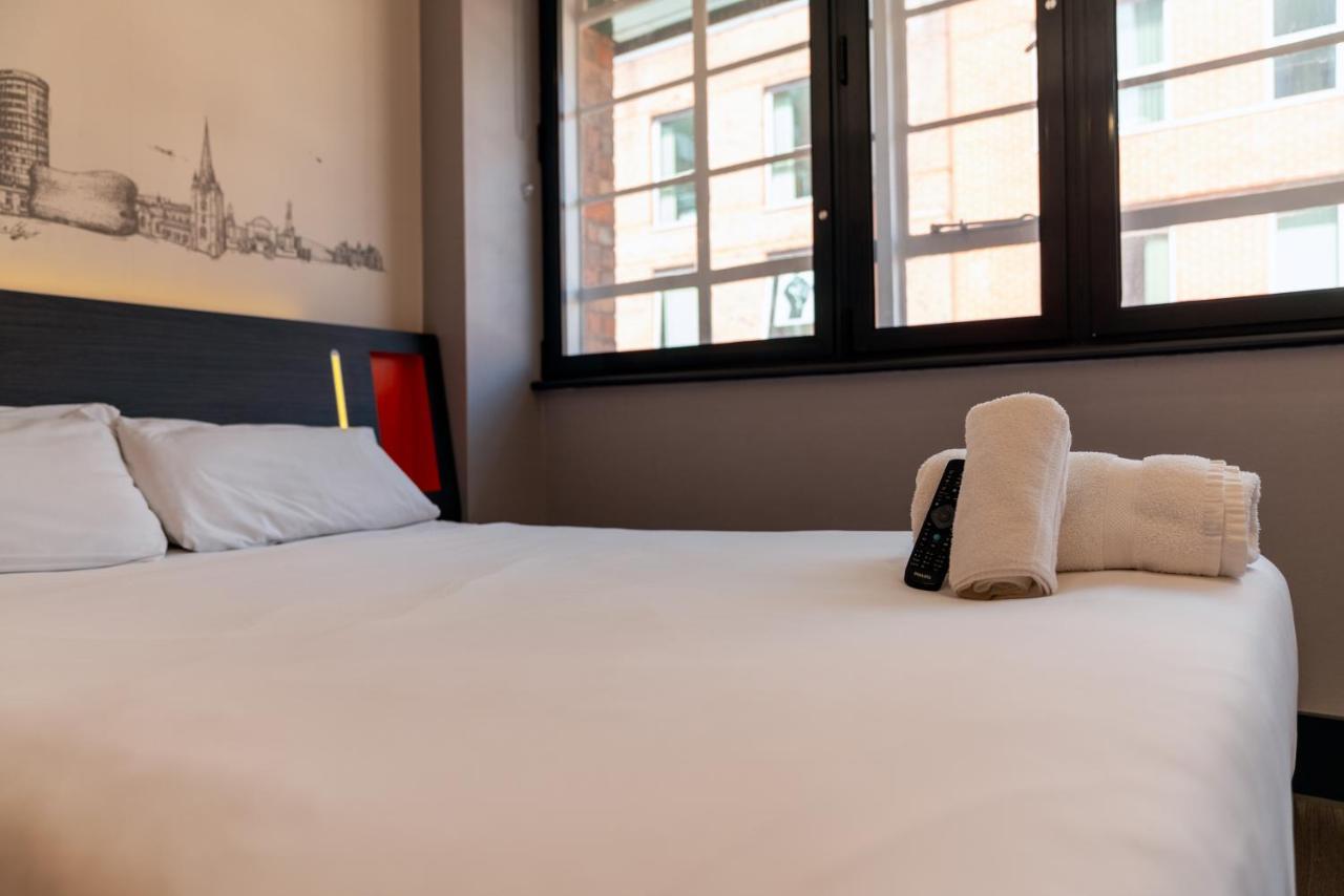 Easyhotel Birmingham Bagian luar foto