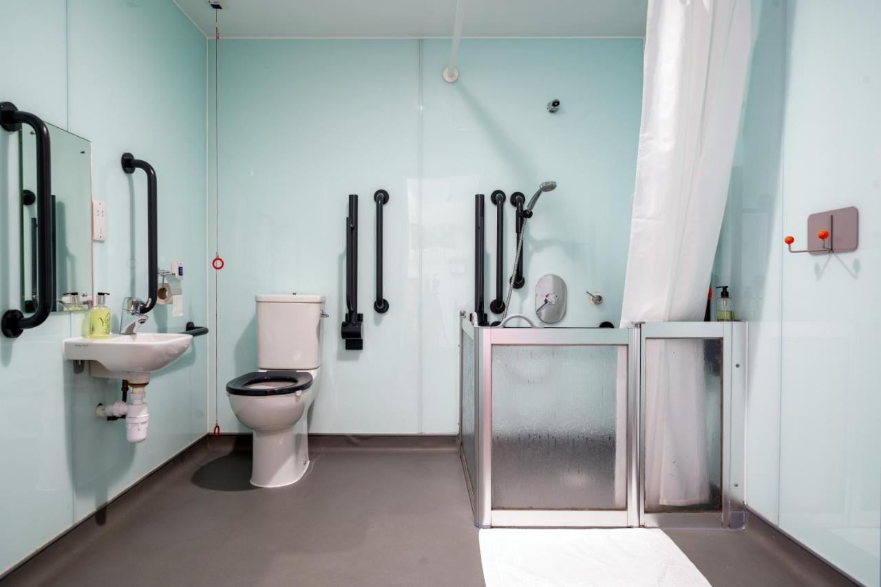 Easyhotel Birmingham Bagian luar foto