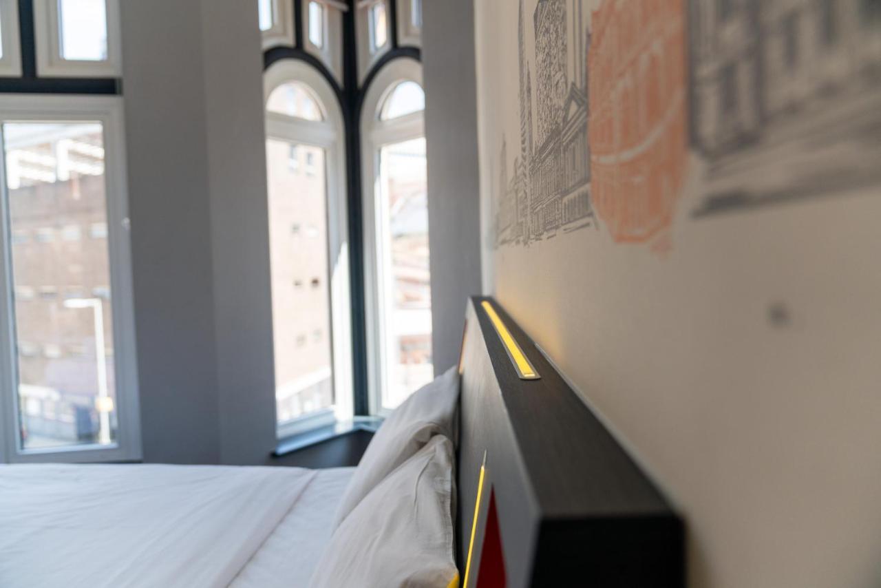 Easyhotel Birmingham Bagian luar foto