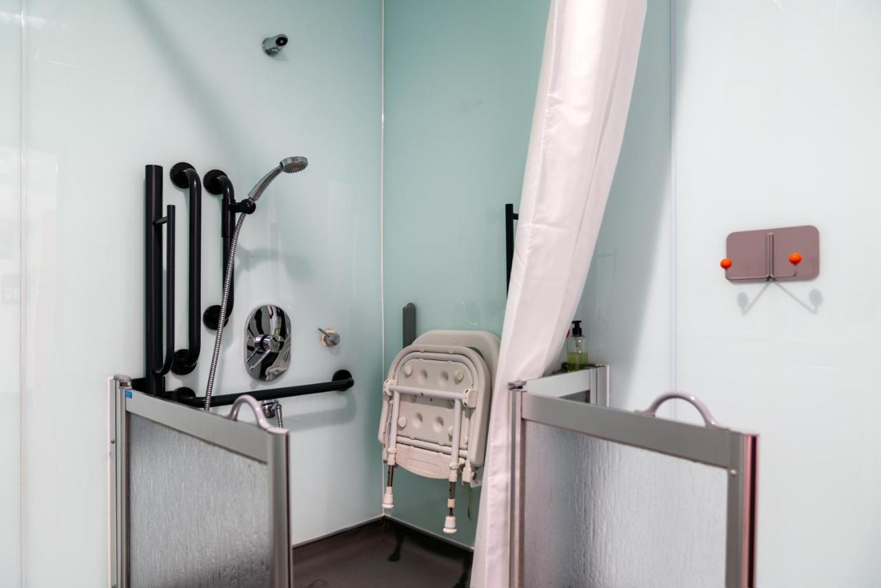 Easyhotel Birmingham Bagian luar foto