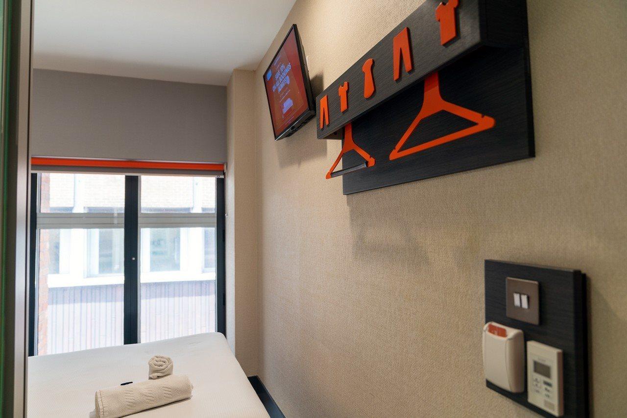 Easyhotel Birmingham Bagian luar foto