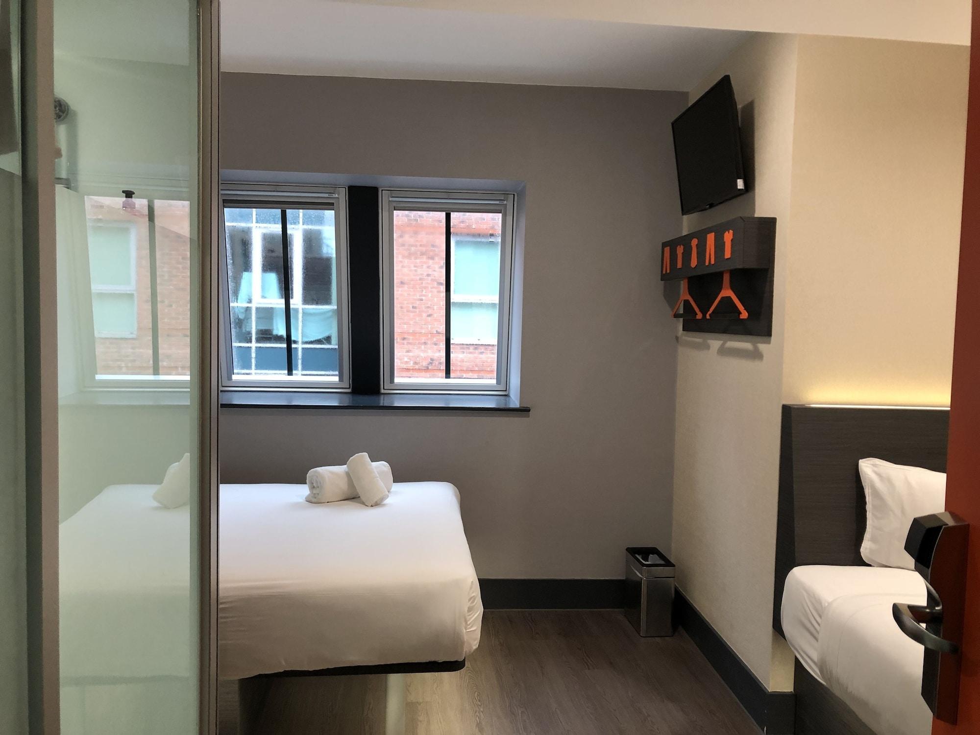 Easyhotel Birmingham Bagian luar foto