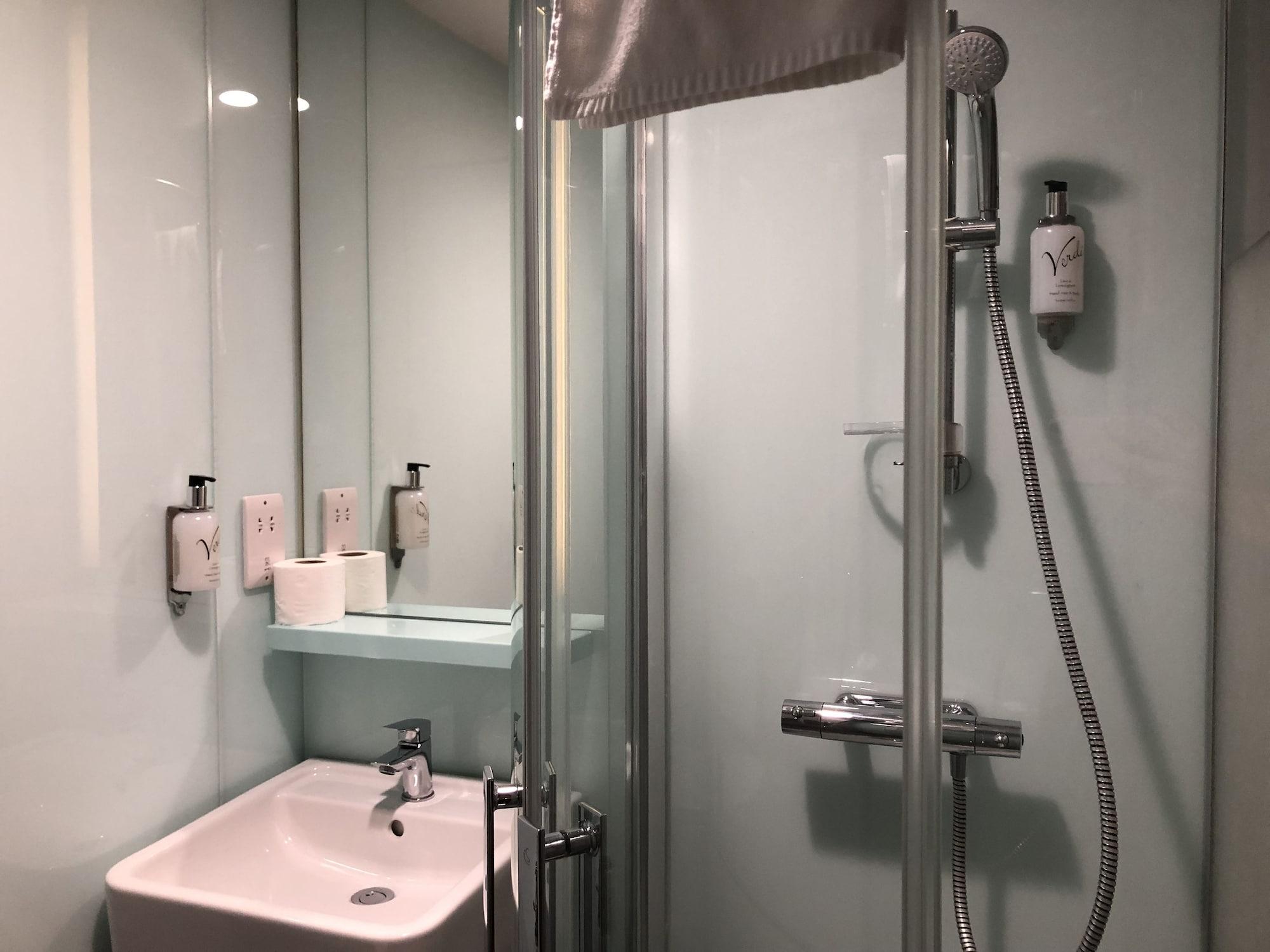 Easyhotel Birmingham Bagian luar foto