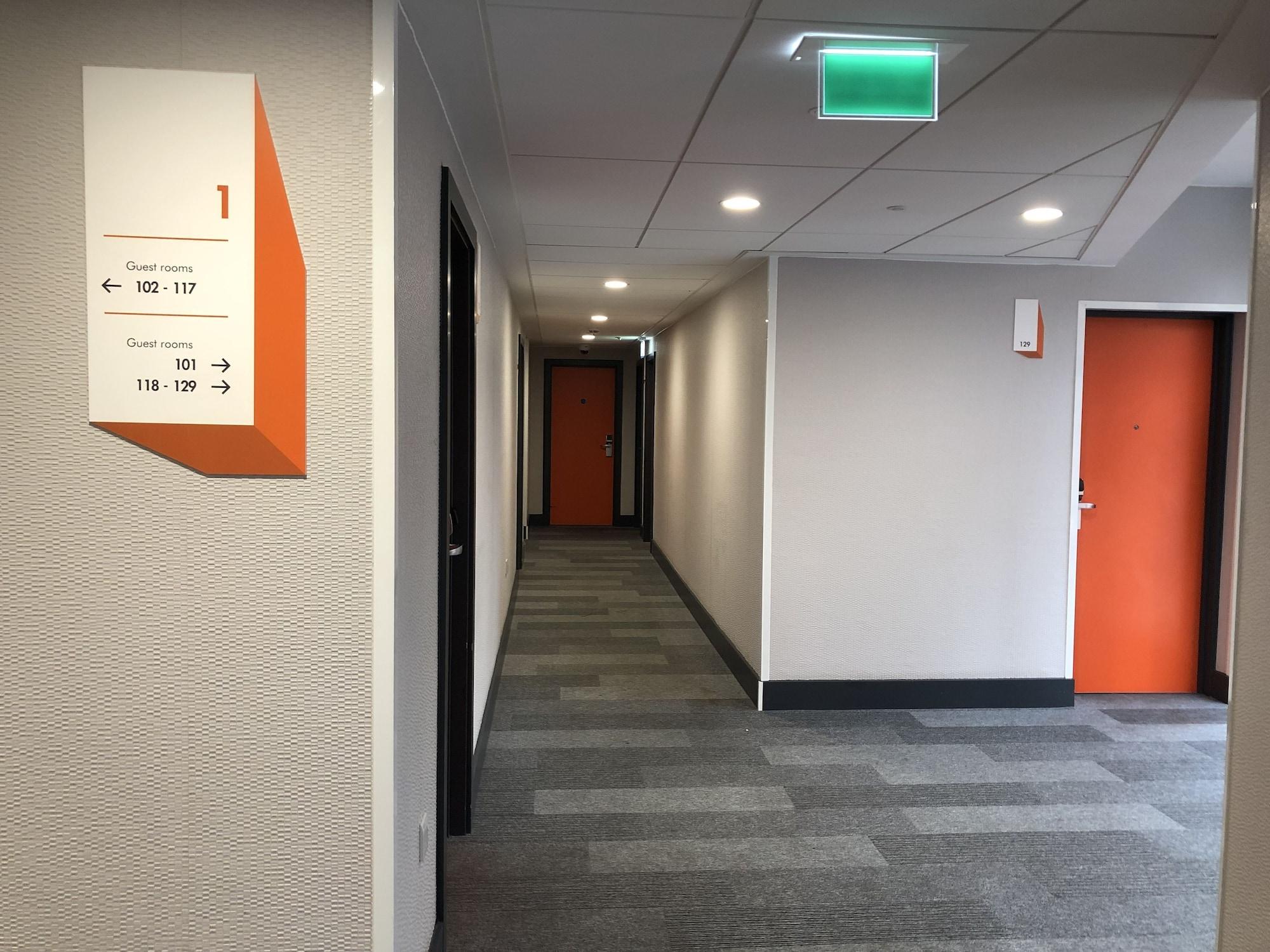 Easyhotel Birmingham Bagian luar foto