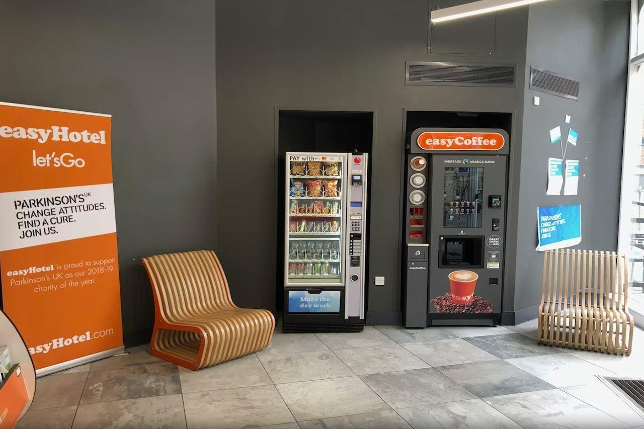 Easyhotel Birmingham Bagian luar foto