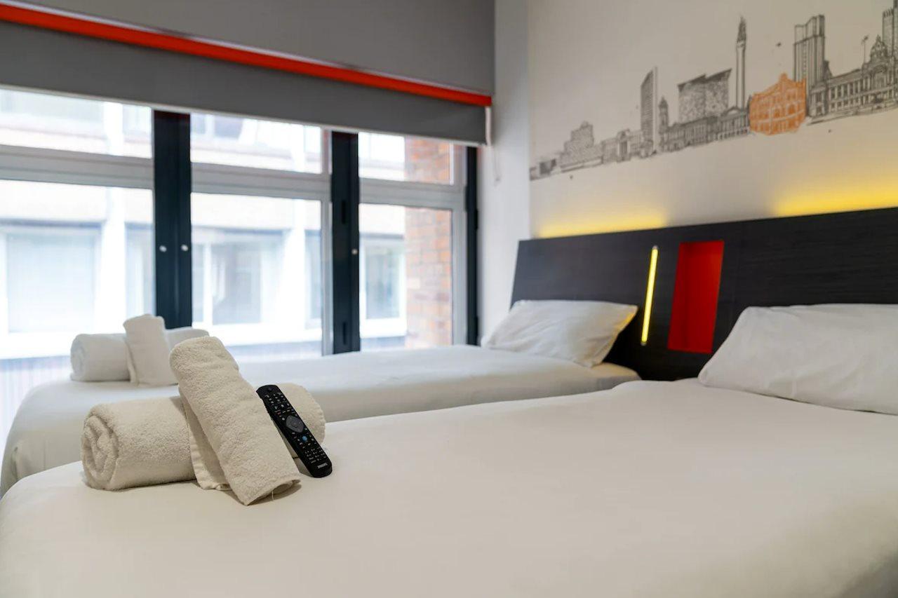 Easyhotel Birmingham Bagian luar foto