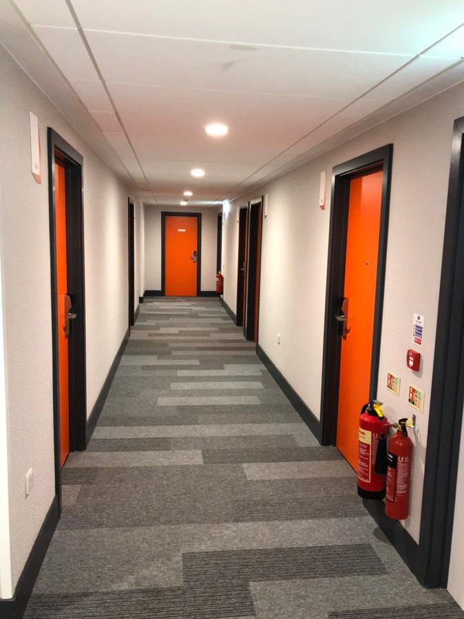 Easyhotel Birmingham Bagian luar foto